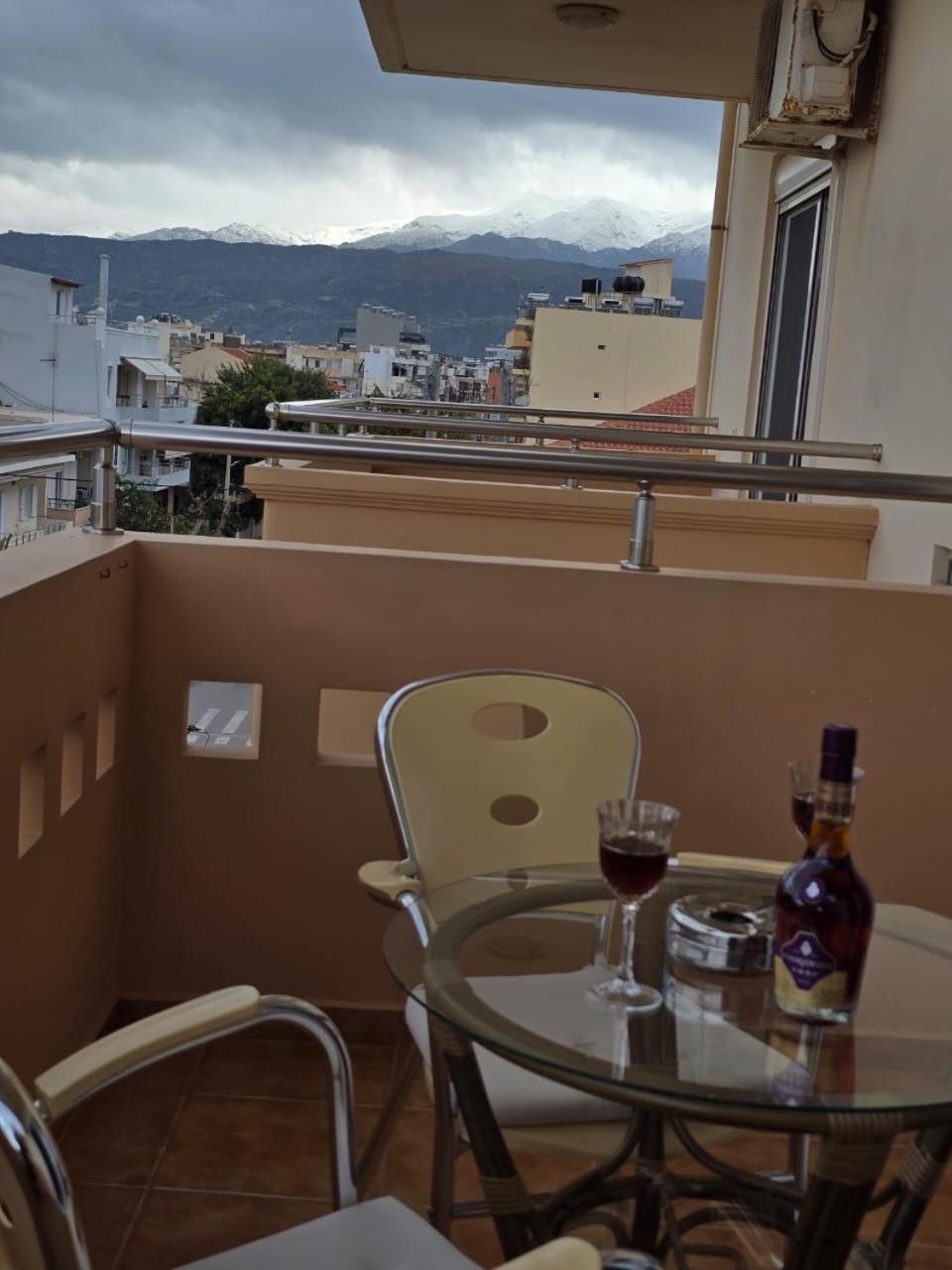 Fougaro Apartments Ханья Экстерьер фото