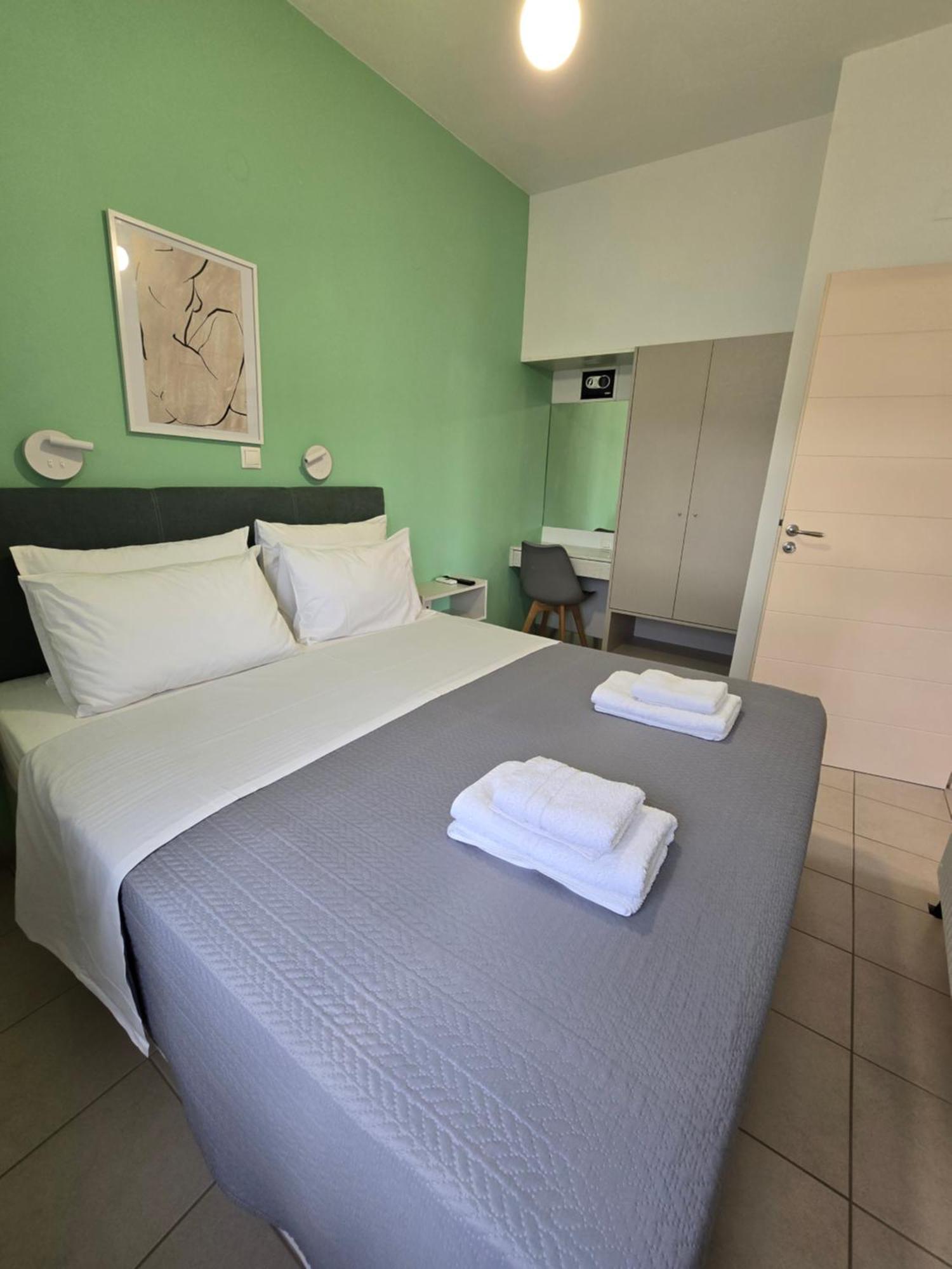 Fougaro Apartments Ханья Экстерьер фото